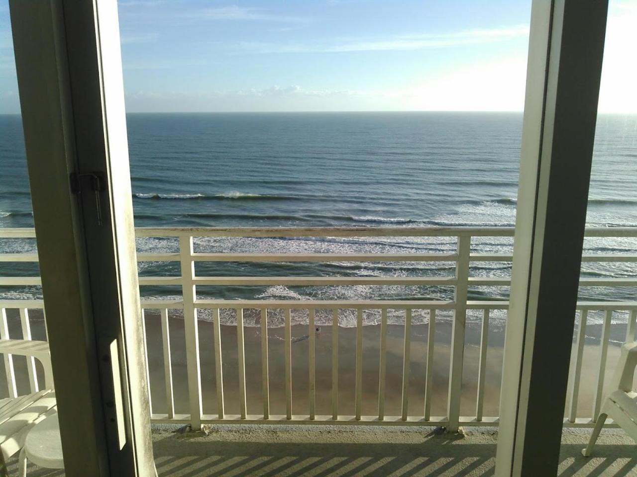 Ocean Walk Resort Daytona Beach Exterior photo